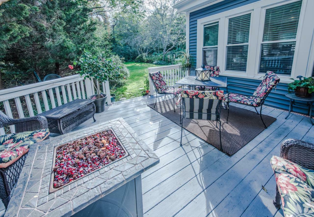 Above The Bay At Thornton Adams House Bed and Breakfast Plymouth Exterior foto