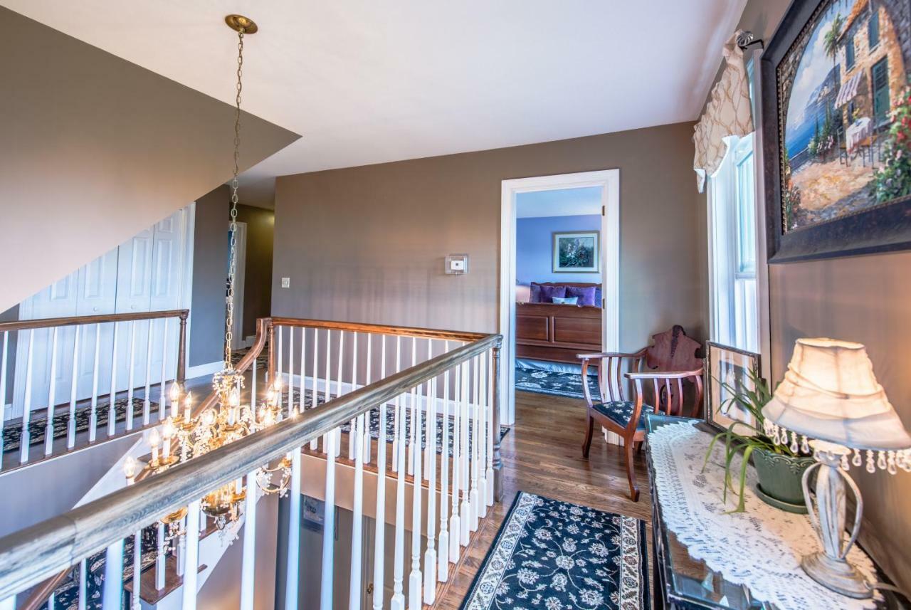 Above The Bay At Thornton Adams House Bed and Breakfast Plymouth Exterior foto